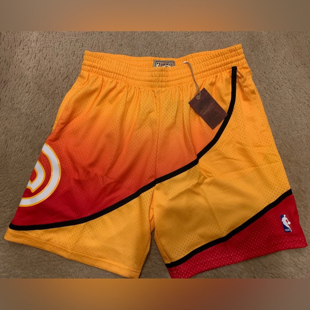 MITCHELL & NESS ATLANTA HAWKS SHORTS